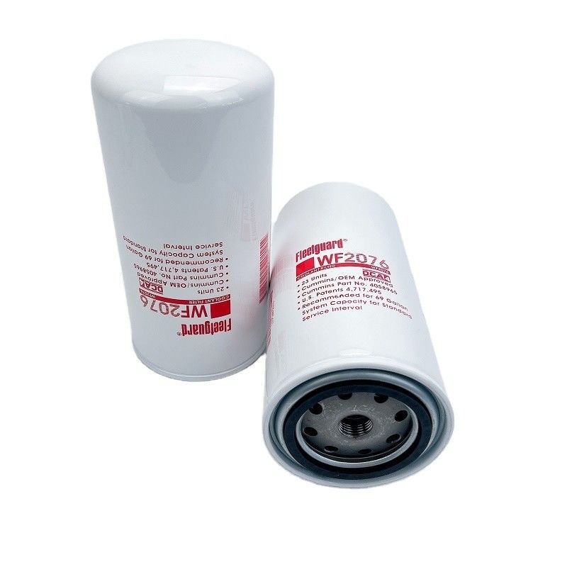 Cummins için orijinal Kaliteli Yakıt Filtresi Fleetguard WF2073 WF2075 WF2076